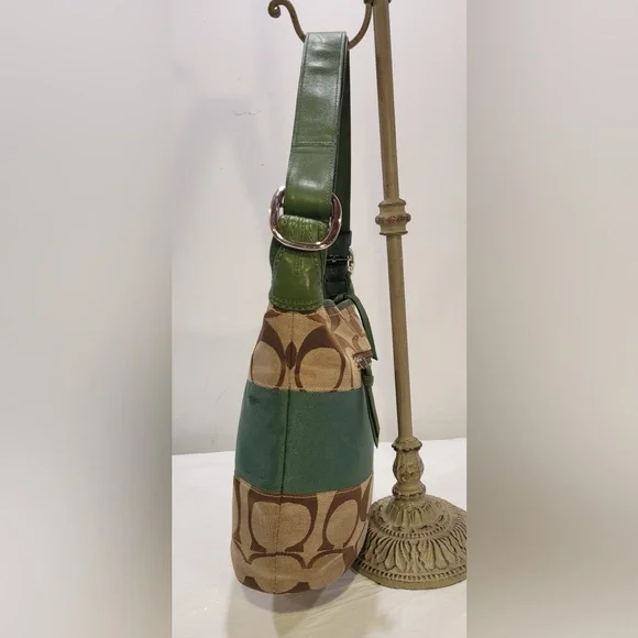 💎Price Drop...COACH signature Rugby duffle bag with matching wallet. F13362 - Picture 3 of 6